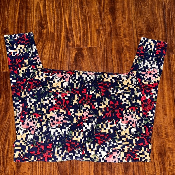 LuLaRoe Santa Leggings - TC2 - Picture 3 of 6